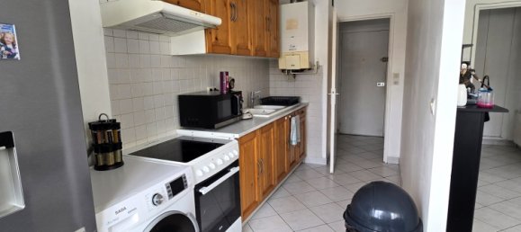 Studio in Bezons, France No. 348001 6