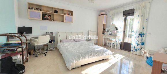 Villa de 5 dormitorios en Estepona, Spain No. 139288 17