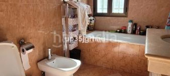 Villa de 5 dormitorios en Estepona, Spain No. 139288 9