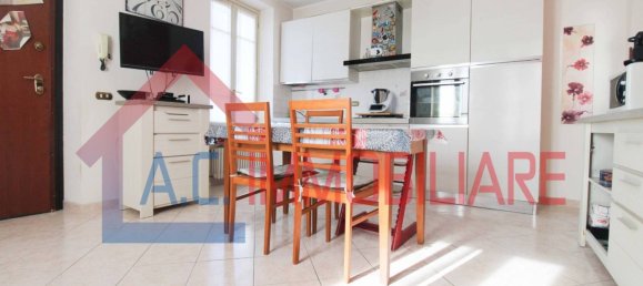 Apartamento de 2 dormitorios en Varano Borghi, Italy No. 378780 4