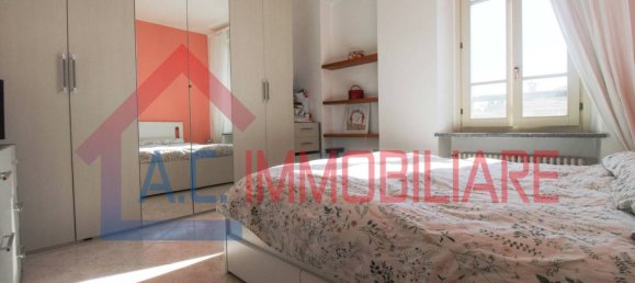 Apartamento de 2 dormitorios en Varano Borghi, Italy No. 378780 7