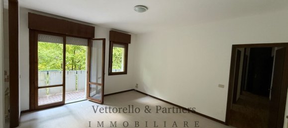 3 rooms Apartment in Mogliano Veneto, Italy No. 288209 3