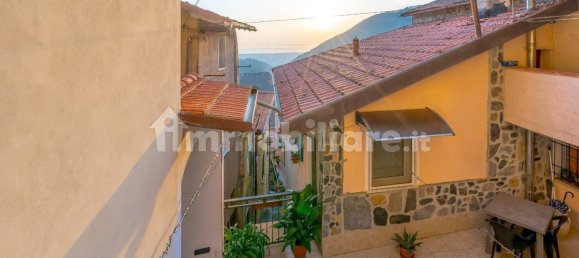 2 Schlafzimmer Haus in Massa, Italy, Nr. 62090 18