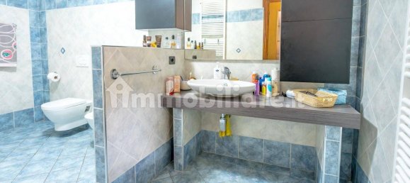 2 Schlafzimmer Haus in Massa, Italy, Nr. 62090 6