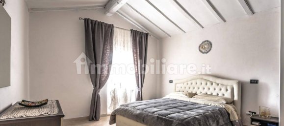 2 Schlafzimmer Haus in Massa, Italy, Nr. 62090 2