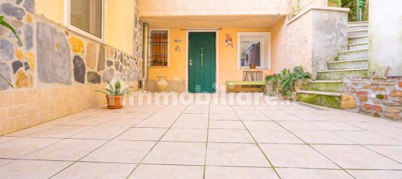 2 Schlafzimmer Haus in Massa, Italy, Nr. 62090 17