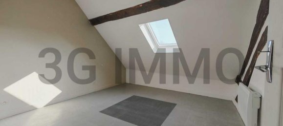 1 bedroom Apartment in Provins, France No. 192093 2