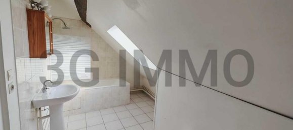 1 bedroom Apartment in Provins, France No. 192093 11