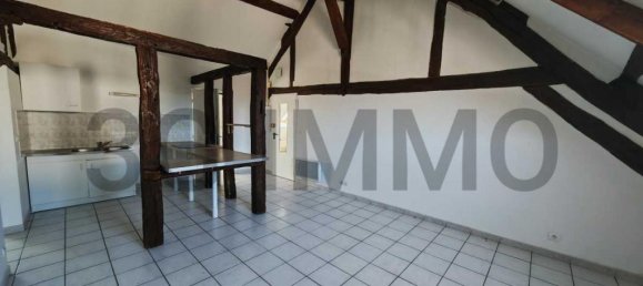 1 bedroom Apartment in Provins, France No. 192093 9