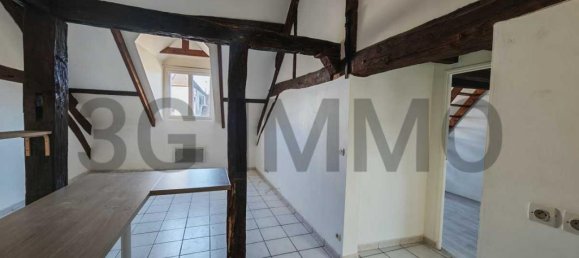 1 bedroom Apartment in Provins, France No. 192093 10