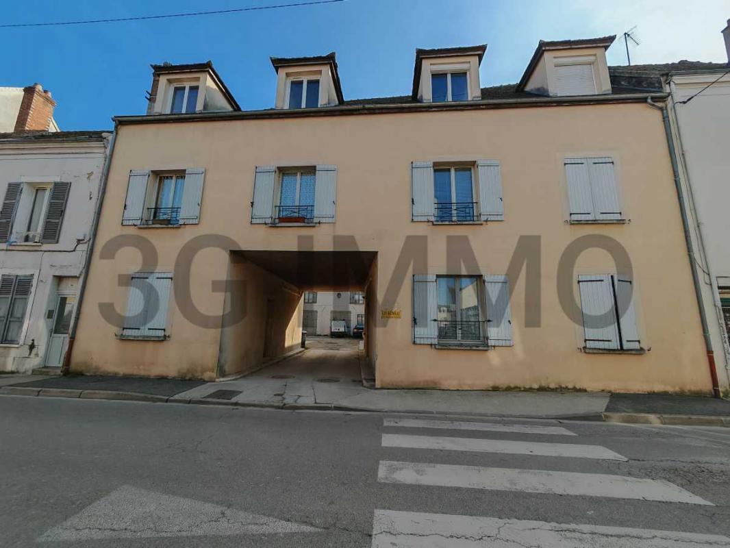 1 bedroom Apartment in Provins, France No. 192093