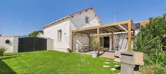 4 bedrooms House in Charente-Maritime, France No. 342311 7