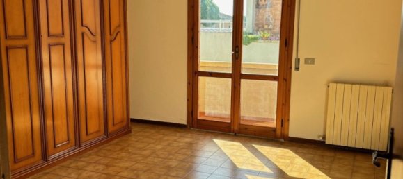 4 rooms Apartment in Vinci, Italy No. 85024 14
