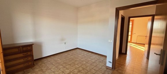 4 rooms Apartment in Vinci, Italy No. 85024 15