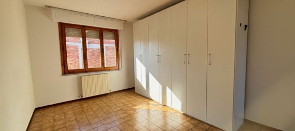 4 rooms Apartment in Vinci, Italy No. 85024 12