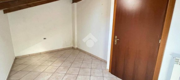 2 Schlafzimmer Wohnung in Arconate, Italy, Nr. 327546 11