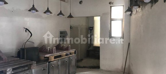 Propiedad comercial de 1 habitación en Rome, Italy No. 155083 3
