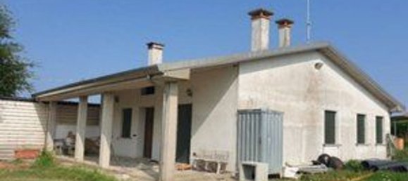 3 rooms Apartment in Chioggia, Italy No. 56495 25