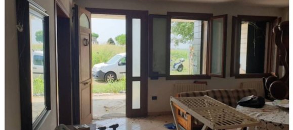 3 rooms Apartment in Chioggia, Italy No. 56495 4