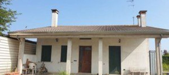 3 rooms Apartment in Chioggia, Italy No. 56495 26