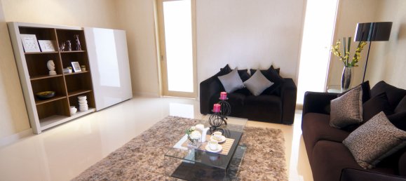 1 bedroom Condo in Pattaya, Thailand No. 1555 2