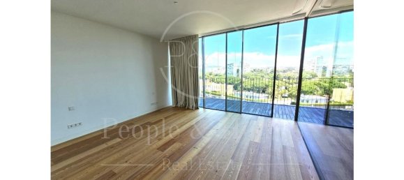 Duplex T4 em Cascais, Portugal N.º 87801 40