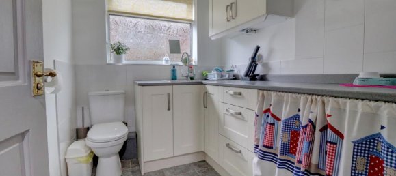 4 bedrooms House in New Romney, United Kingdom No. 10681 11