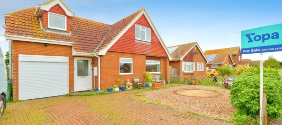 4 bedrooms House in New Romney, United Kingdom No. 10681 19