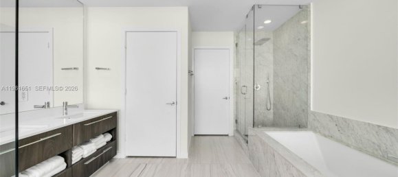 4 dormitorios propiedad comercial en venta en Miami, Miami-Dade, Florida, USA № 614315 7
