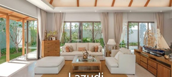 2 bedrooms Villa in Phuket, Thailand No. 14226 3