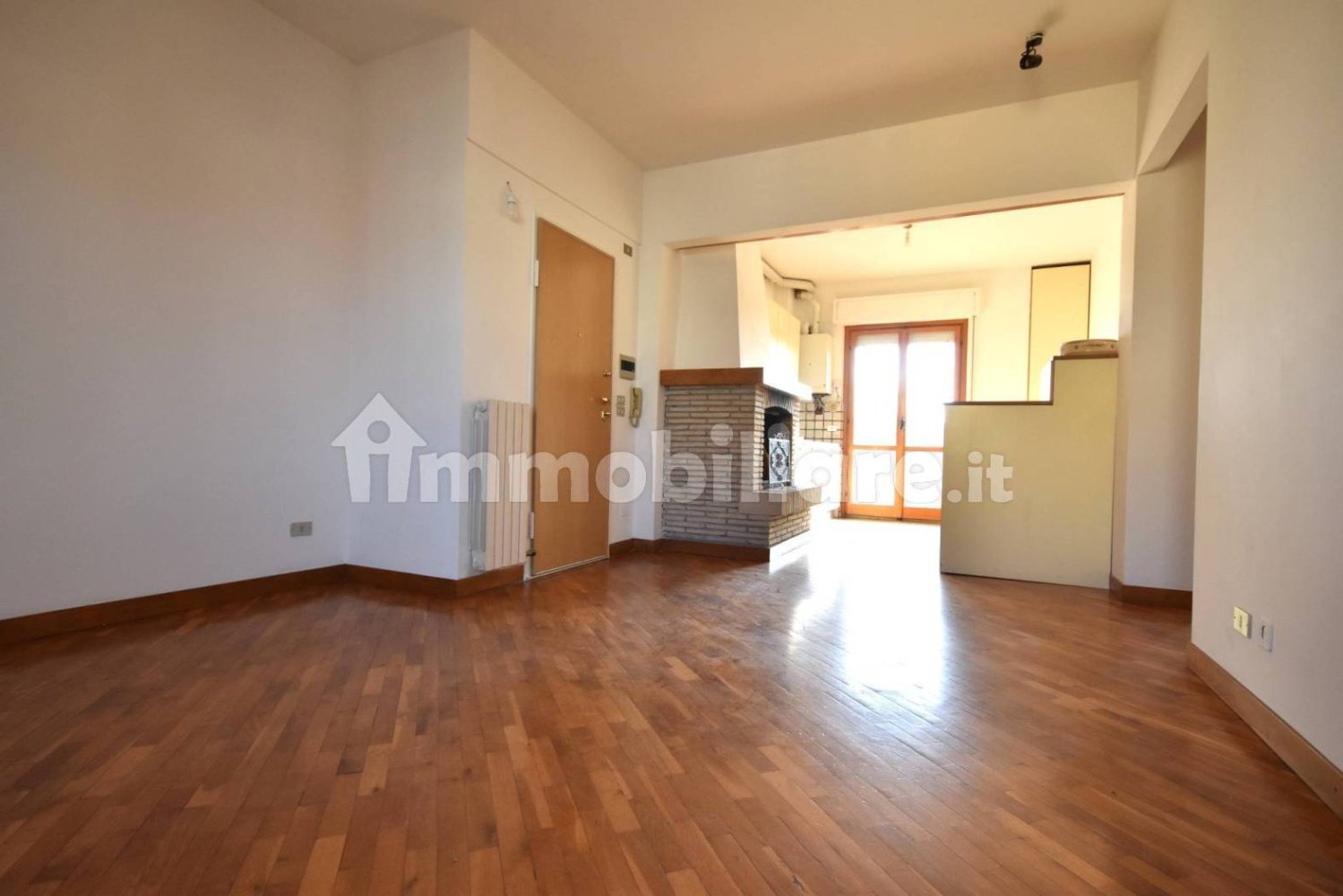 3 bedrooms Apartment in Montemarciano, Italy No. 105488
