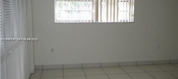 2 chambres propriété commerciale à louer à Miami, Miami-Dade, Florida, USA № 615140 3