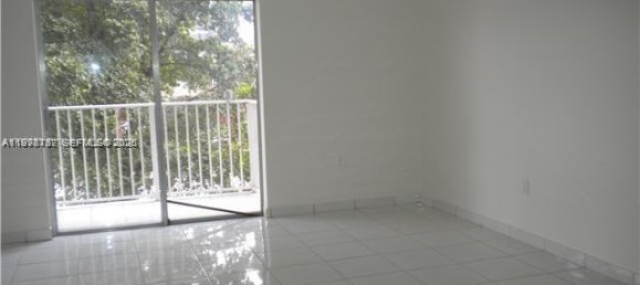 2 chambres propriété commerciale à louer à Miami, Miami-Dade, Florida, USA № 615140 5