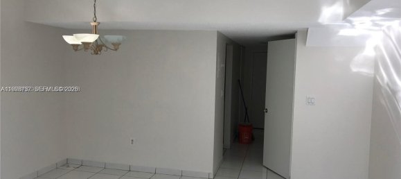 2 chambres propriété commerciale à louer à Miami, Miami-Dade, Florida, USA № 615140 2