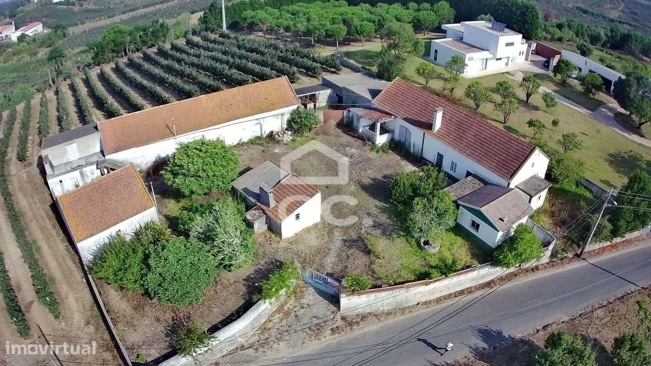 3 غرف نوم منزل في Bombarral, Portugal رقم 148351