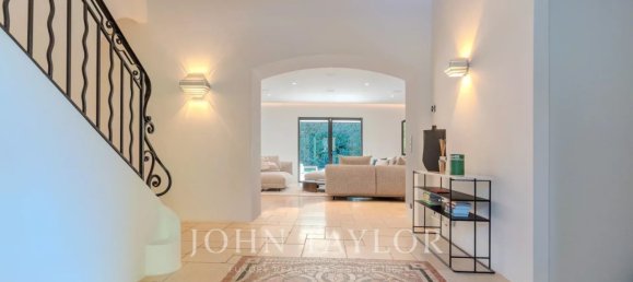 6 bedrooms Villa in Mougins, France No. 346901 5