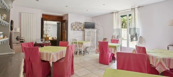 Hôtel à Milon-la-Chapelle, France 576m² No. 141608 5