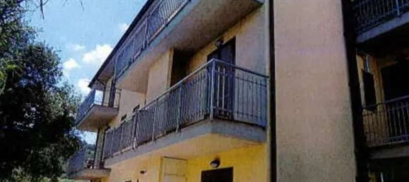 Квартира с 4 комнатами в Маджоне, Италия № 217701 37