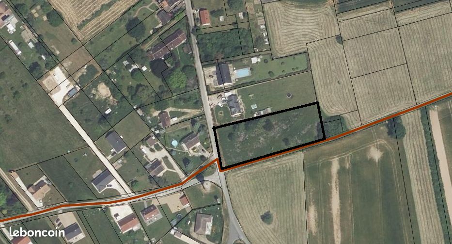 Земельный участок 2829м² в Сент-Женевьев-де-Буа, Франция № 93778