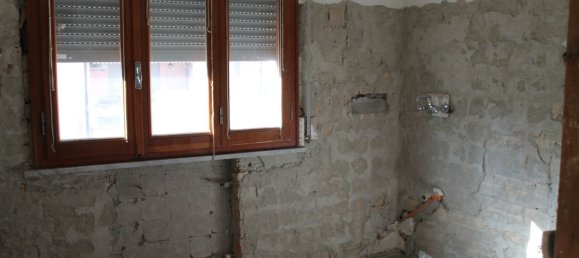 9 rooms Villa in Traversetolo, Italy No. 3540 18