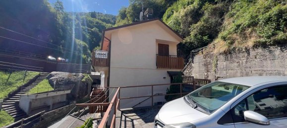 4 غرف نوم شقة في Rasura, Italy رقم 329715 3