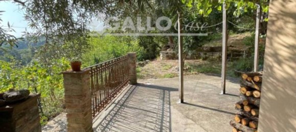 3 bedrooms Villa in Castrolibero, Italy No. 168854 7