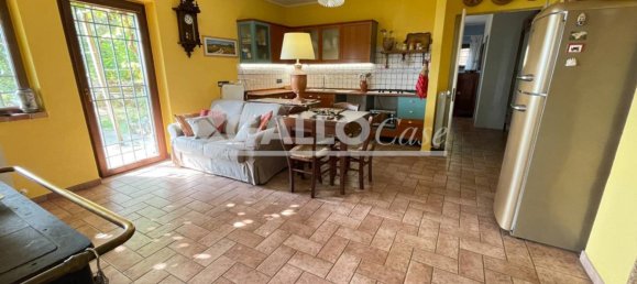 3 bedrooms Villa in Castrolibero, Italy No. 168854 14
