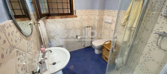 3 bedrooms Villa in Castrolibero, Italy No. 168854 16