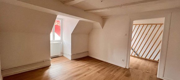 Dúplex de 2 dormitorios en Saint-Avold, France No. 52702 2