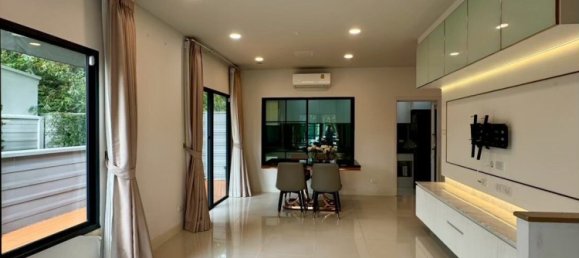 Moradia em banda T3 em Bang Kaeo, Thailand N.º 77931 21