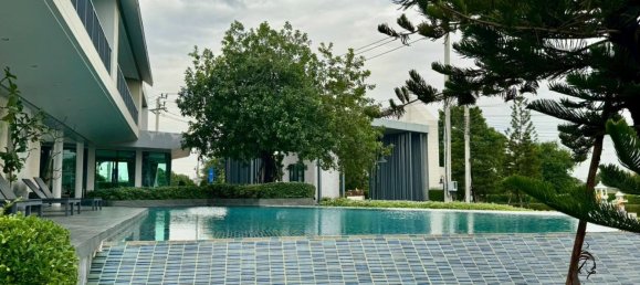 Moradia em banda T3 em Bang Kaeo, Thailand N.º 77931 4