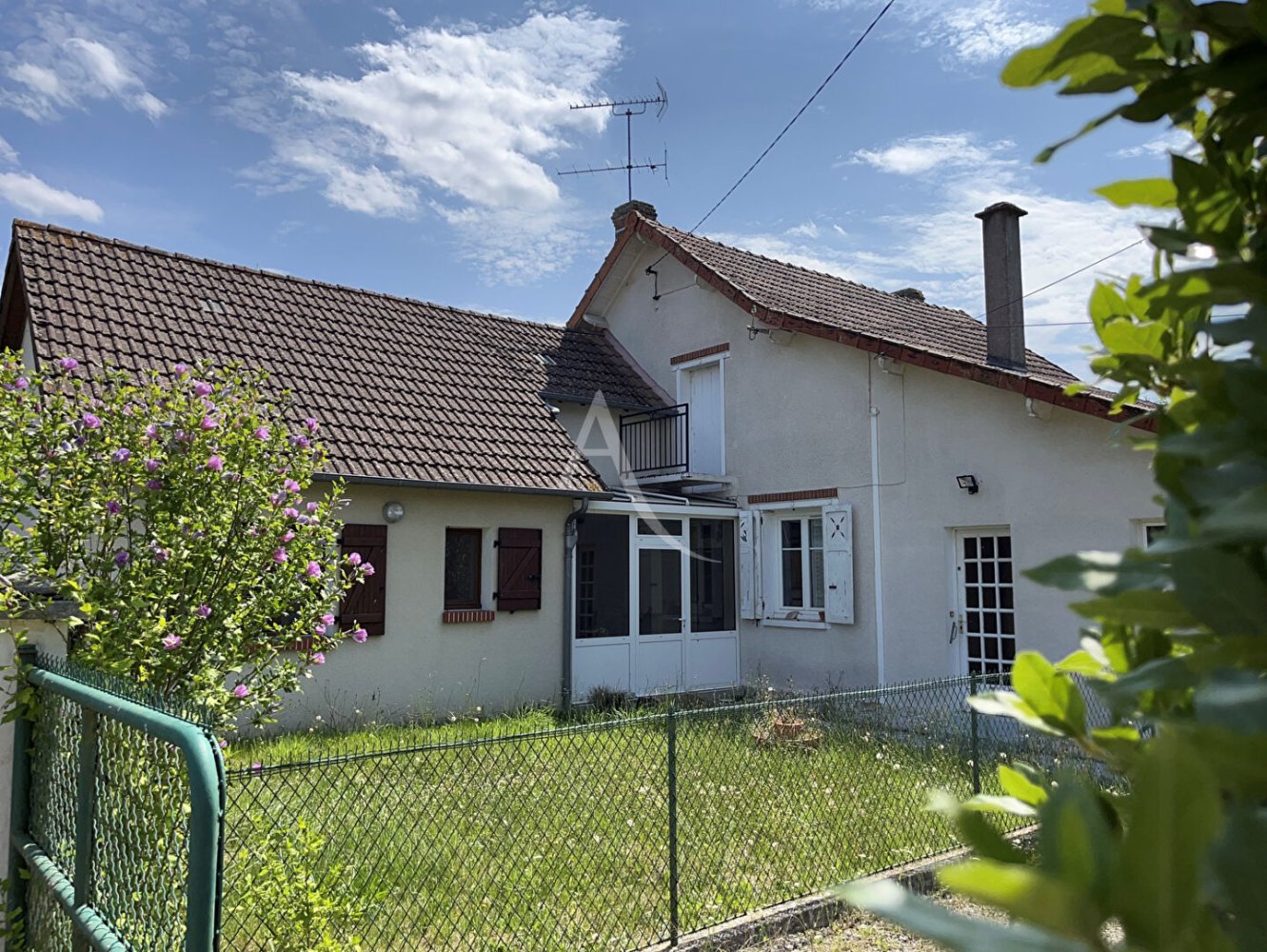 Дом с 3 спальнями в Марсийи-ан-Го, Франция № 275984