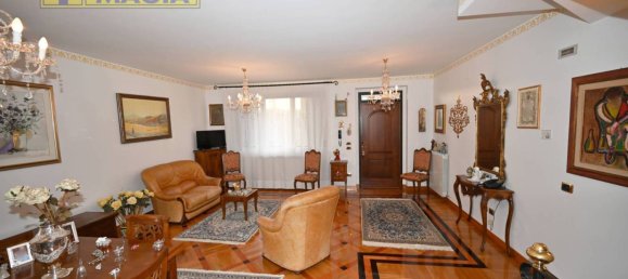 3 Schlafzimmer Haus in Spinetoli, Italy, Nr. 147396 5