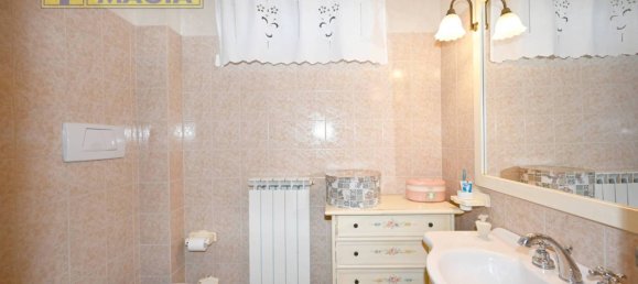 3 Schlafzimmer Haus in Spinetoli, Italy, Nr. 147396 25